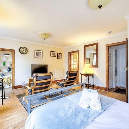 Joivy Royal Mile Apartment In Prime Location Edinburgh Ngoại thất bức ảnh