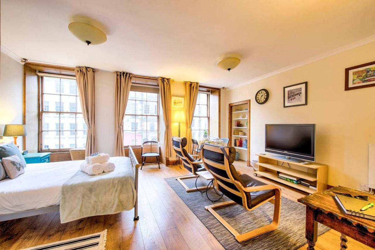 Joivy Royal Mile Apartment In Prime Location Edinburgh Ngoại thất bức ảnh
