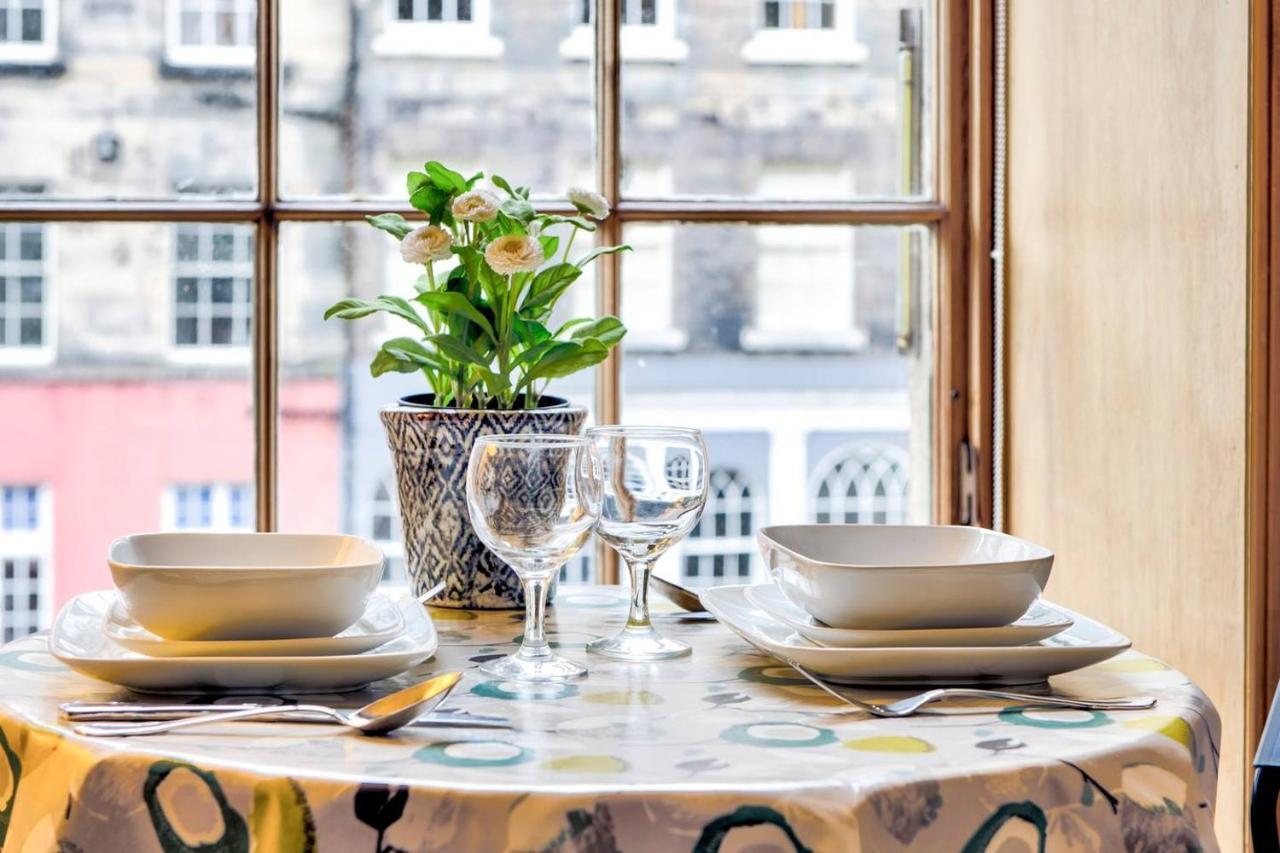 Joivy Royal Mile Apartment In Prime Location Edinburgh Ngoại thất bức ảnh