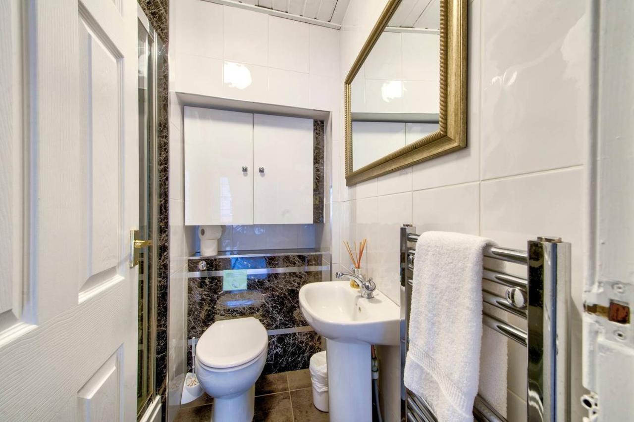 Joivy Royal Mile Apartment In Prime Location Edinburgh Ngoại thất bức ảnh